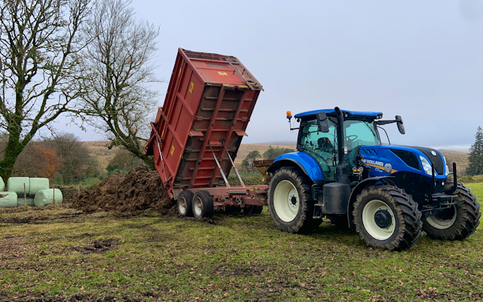 Bright’s agri contracting with Manure/waste spreader at Barn Park