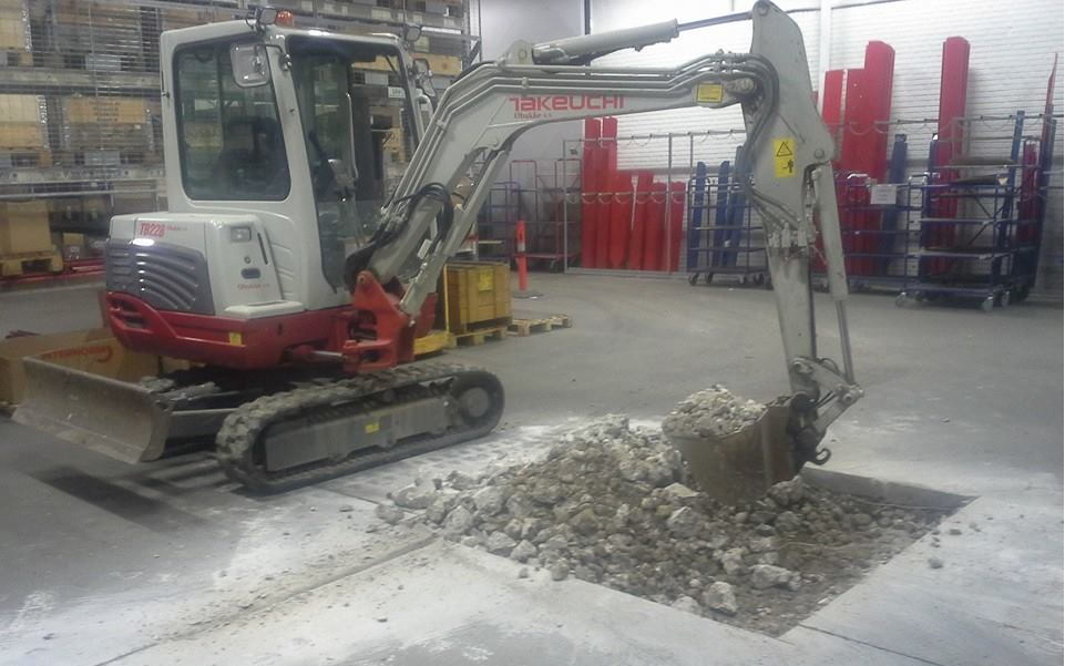 Nielsens entreprise & maskinstation med Minigraver ved Ringsted