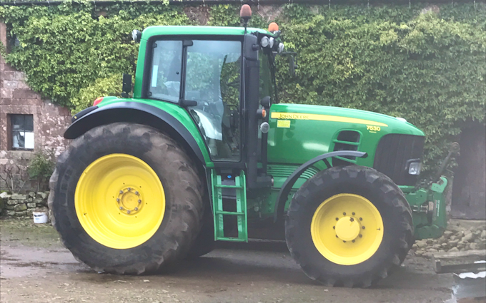 Lawson agri with Tractor 100-200 hp at Lorne Street