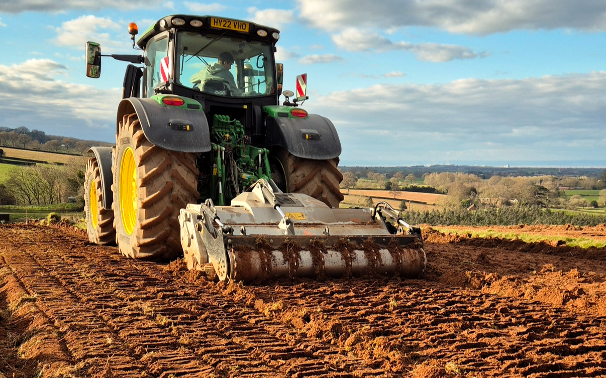 Htbs agriculture with Grinder at Chirton