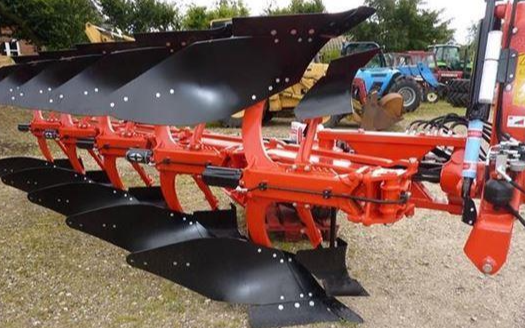 Mads hougaard  med Plov ved Nimtofte