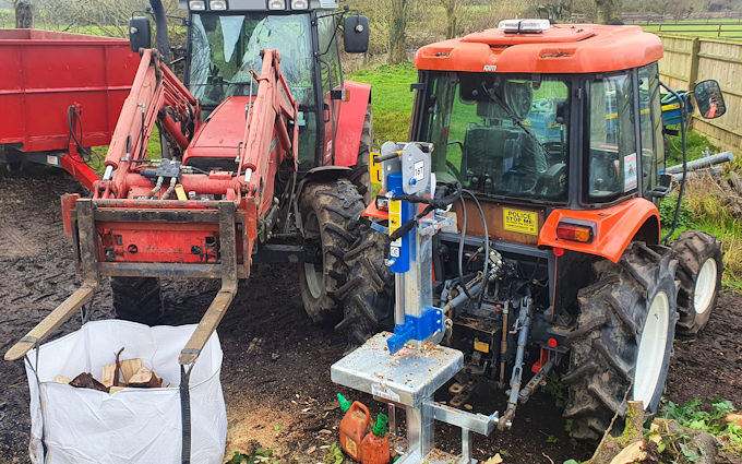 Acc contracting with Log splitter at Bramley