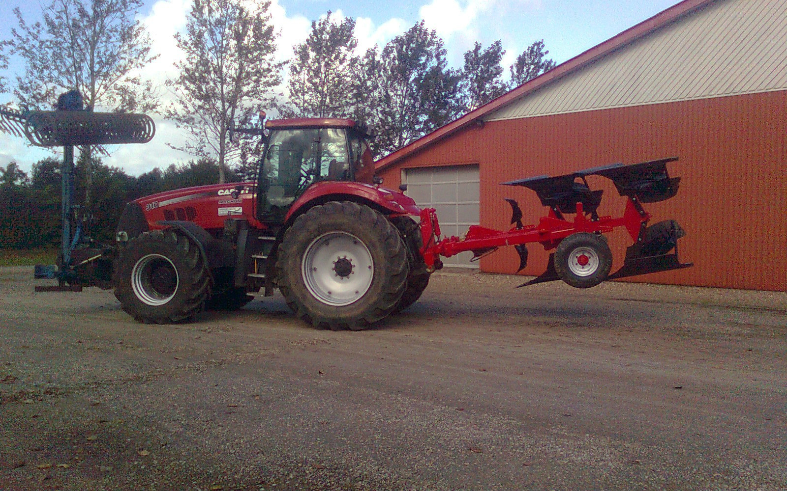 Gammelskov maskinstation aps med Plov ved Agerskov