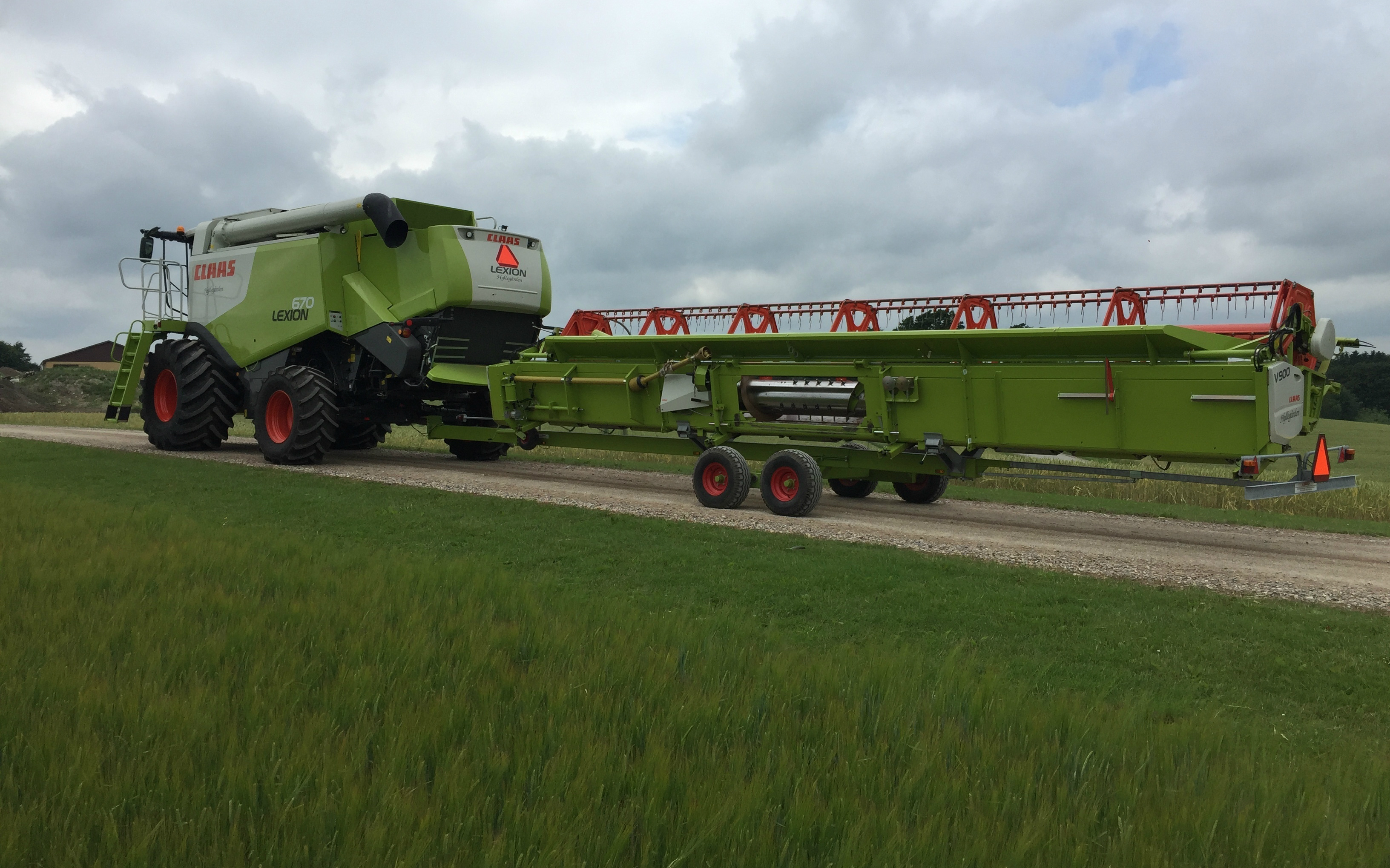 Hyllegården med Mejetærskning ved Hvalsø