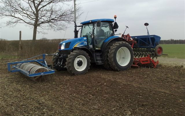 Bbk maskinstation med Såmaskine ved Jægerspris