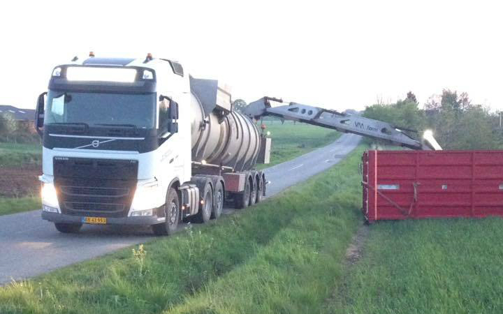 Maskinstation anders hansen aps med Trailer ved Odder