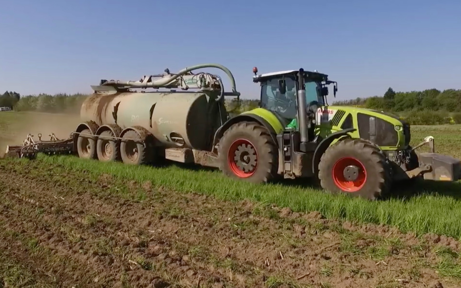 Maskinstation anders hansen aps med Sortjordsnedfælder ved Odder