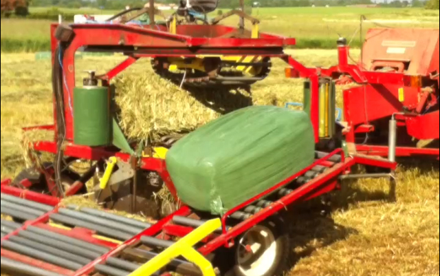 Vedelsminde med Wrapballepresser ved Korsør