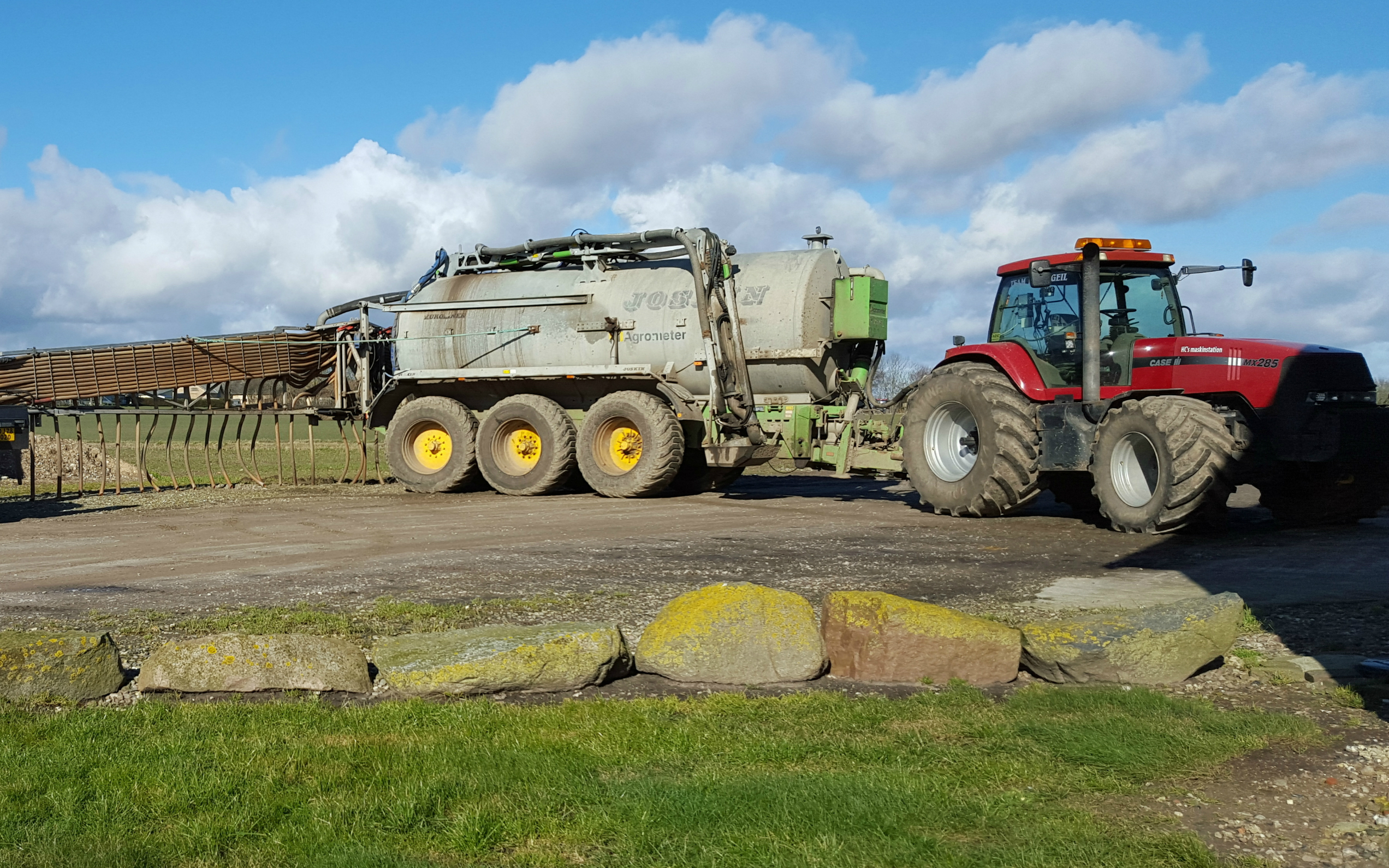 Hc's maskinstation og anlæg med Gyllevogn med slangebom ved Sønderborg