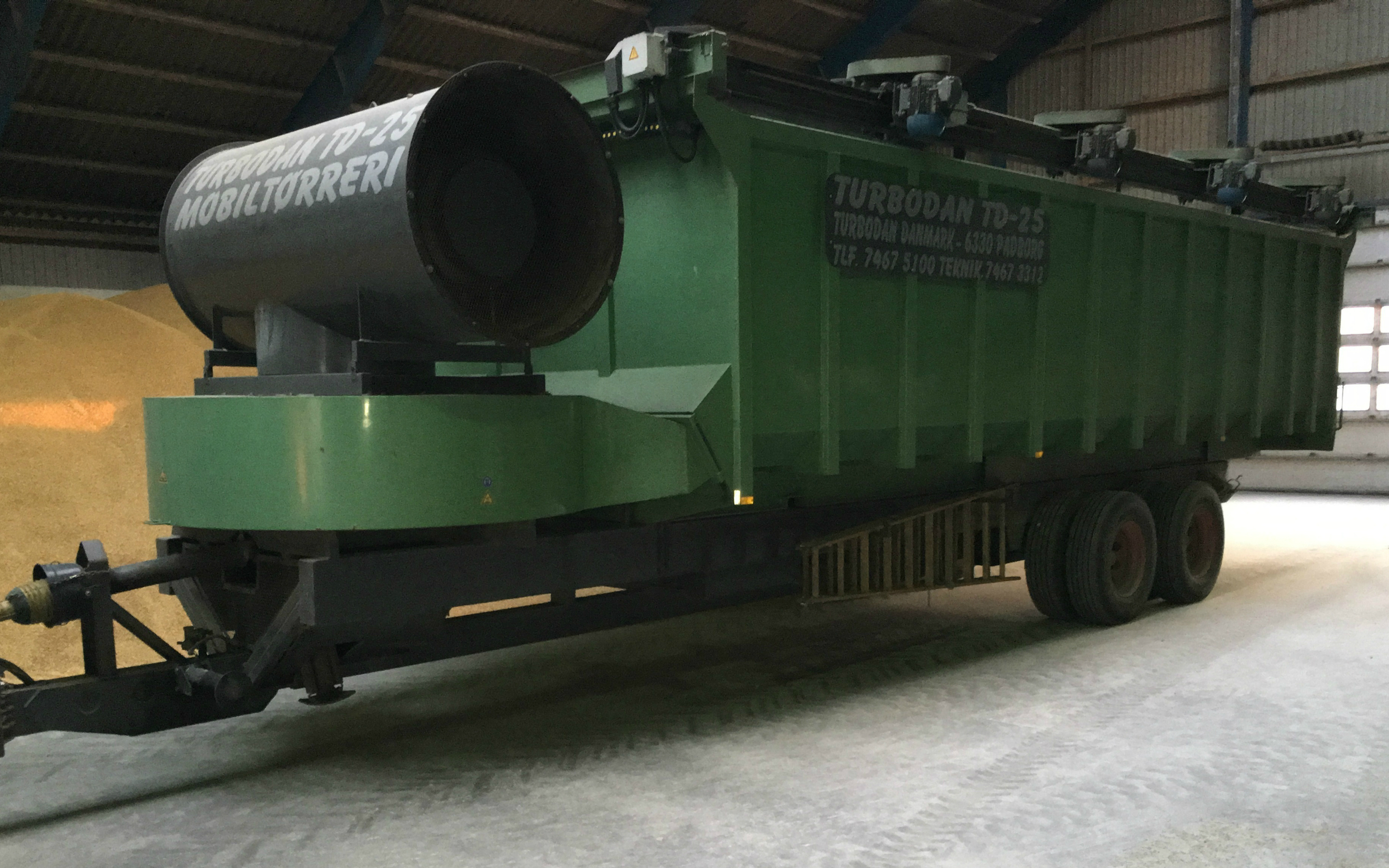 Stenkærgaard a/s med Tørrevogn ved Sakskøbing